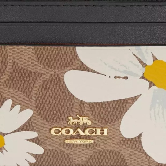 Coach  Mini Skinny ID Case In Signature Canvas With Floral Print - Picture 5 of 8